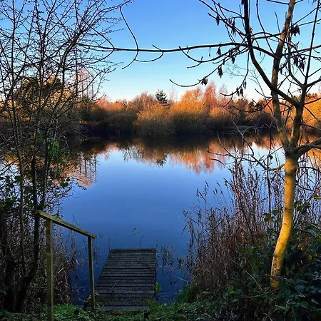 Secluded Rustic - A Digital Detox Paradise. York