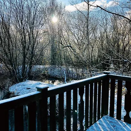 Chalet Secluded Rustic - A Digital Detox Paradise. York