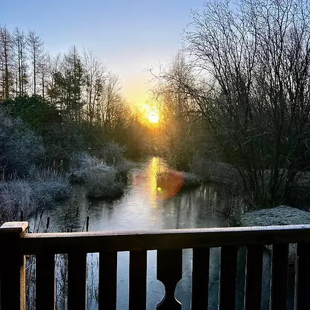 Chalet Secluded Rustic - A Digital Detox Paradise. York