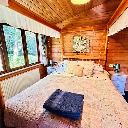 Chalet Secluded Rustic - A Digital Detox Paradise.
