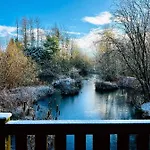 Chalet Secluded Rustic - A Digital Detox Paradise. York