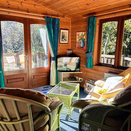 Secluded Rustic - A Digital Detox Paradise. *