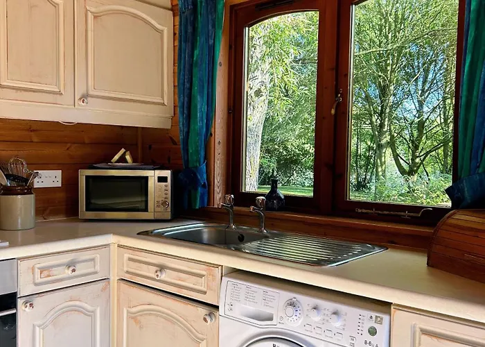 Chalet Secluded Rustic - A Digital Detox Paradise. York