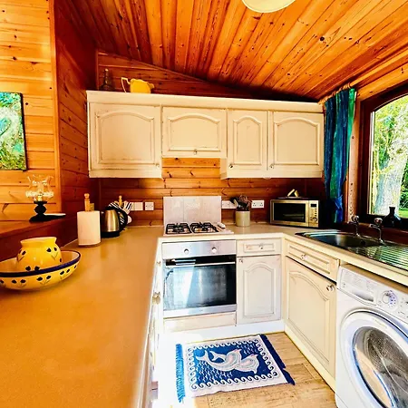 Secluded Rustic - A Digital Detox Paradise. York